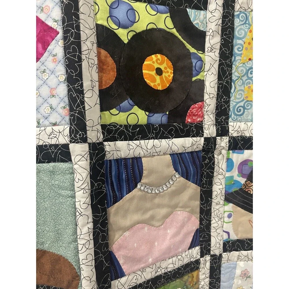 Beautiful Handmade Quilted Wall Hanging/ PreOwned 36 X 36 Children Kids Room
